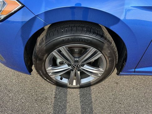 Used 2024 Volkswagen Jetta SE FWD image 15