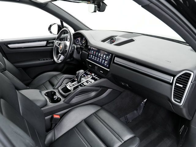 Certified 2023 Porsche Cayenne Platinum Edition AWD/4WD image 25