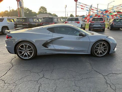 Used 2024 Chevrolet Corvette Stingray Preferred Cpe w/ Z51 Performance Package RWD image 4