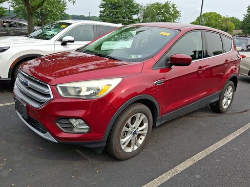 Used 2017 Ford Escape SE AWD/4WD image 2
