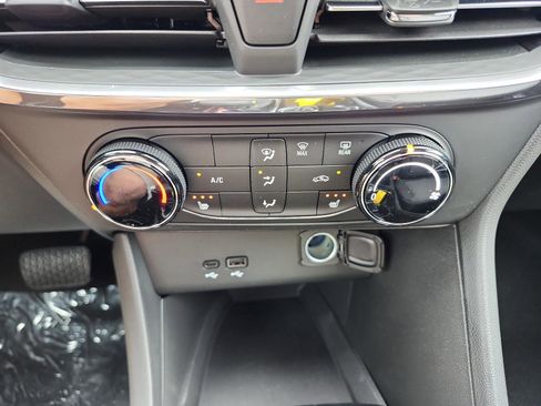 New 2026 Buick Encore GX Preferred image 14