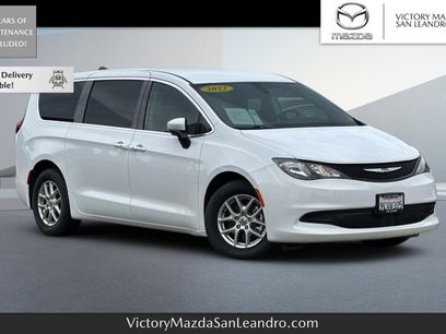 Used 2022 Chrysler Voyager LX