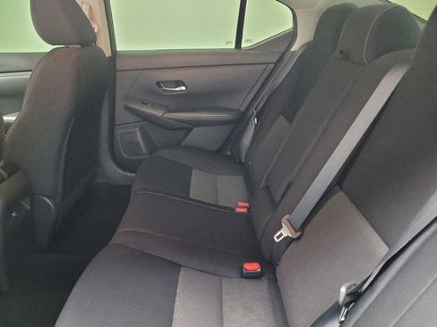 Used 2021 Nissan Sentra SV FWD image 18