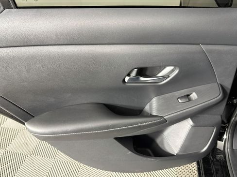 Used 2020 Nissan Sentra SV w/ Trunk Package FWD image 24