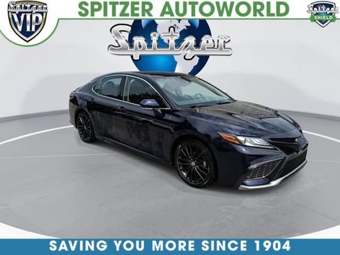 Used 2022 Toyota Camry XSE FWD image 2