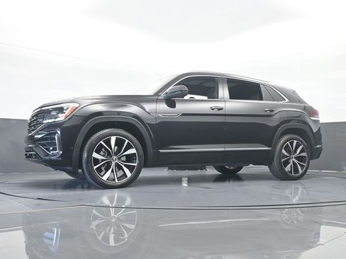 Used 2024 Volkswagen Atlas Cross Sport SEL Premium R-Line image 66