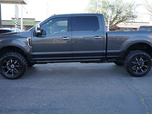 Used 2018 Ford F250 Platinum w/ Platinum Ultimate Package AWD/4WD image 9