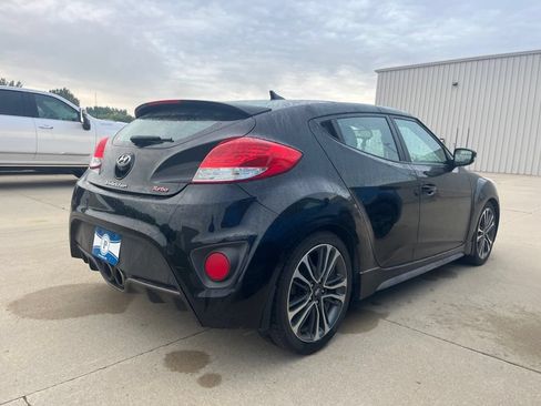 Used 2016 Hyundai Veloster Turbo FWD image 4