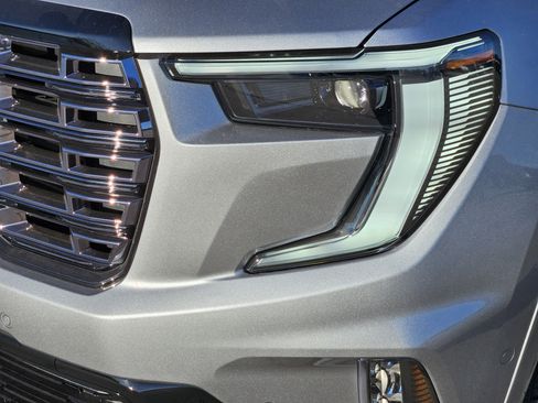 New 2026 GMC Acadia Denali Ultimate image 5