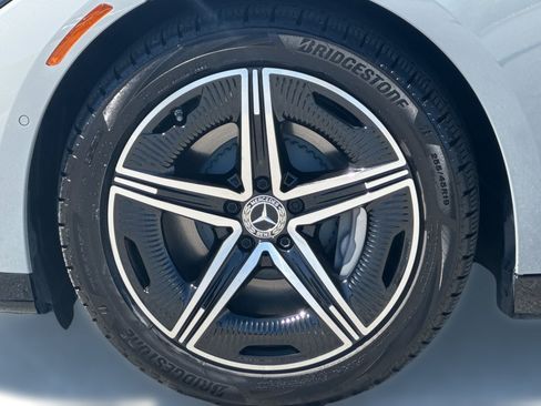 Certified 2023 Mercedes-Benz EQE 500 4MATIC Sedan image 13