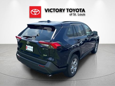 Used 2025 Toyota RAV4 XLE FWD image 3