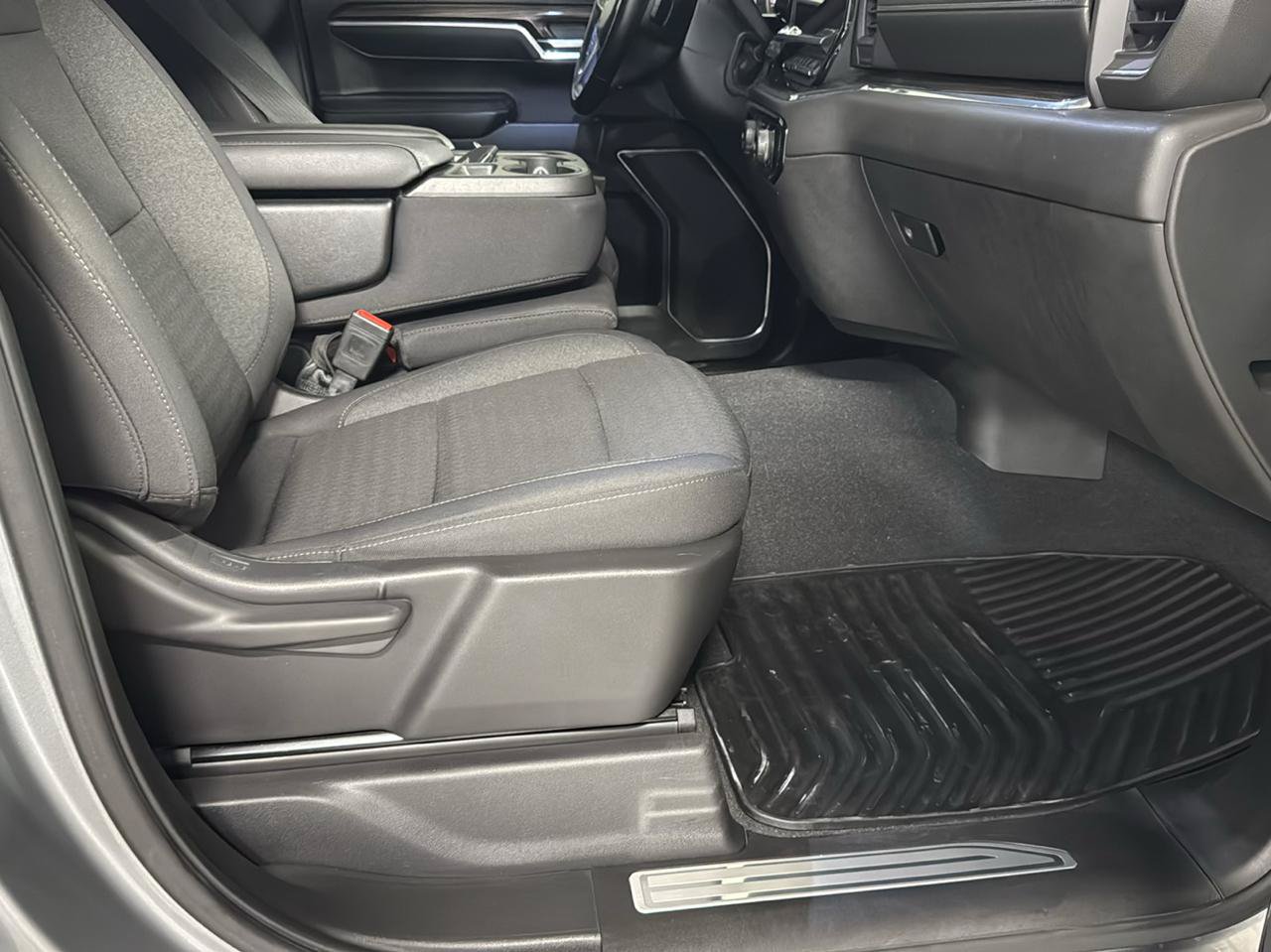 Used 2023 Chevrolet Silverado 1500 LT AWD/4WD image 13