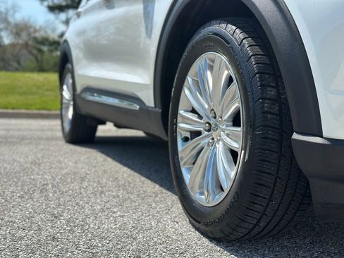 Used 2020 Ford Explorer Limited w/ Class III Trailer Tow Package RWD image 9