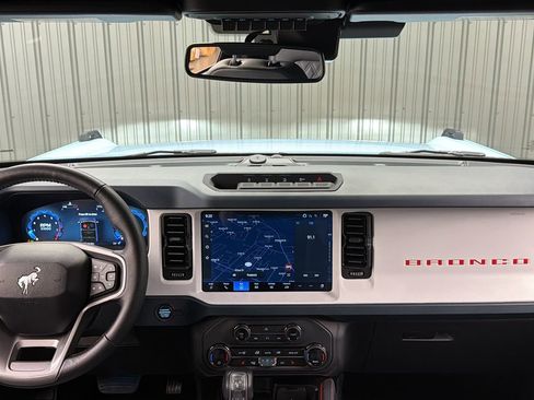 Used 2025 Ford Bronco Heritage Edition image 34