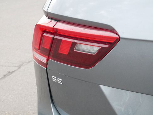 Certified 2024 Volkswagen Tiguan SE R-Line image 17
