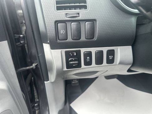 Used 2015 Toyota Tacoma 4x4 Double Cab w/ SR5 Package image 20