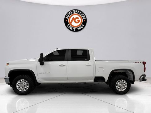 Used 2021 Chevrolet Silverado 2500 LT w/ Fleet Comfort Package image 4