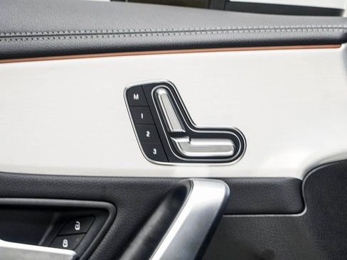 Used 2025 Mercedes-Benz CLA 250 image 30