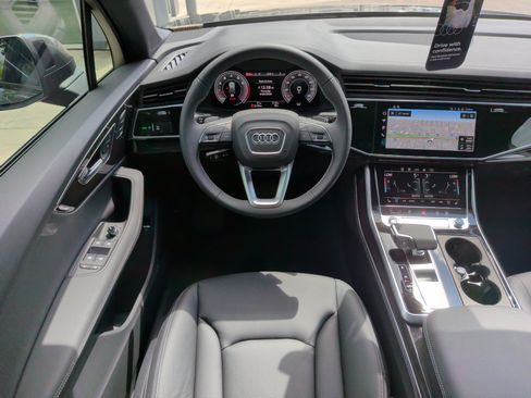 Used 2026 Audi Q7 3.0T Premium Plus AWD/4WD image 17