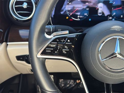 Certified 2022 Mercedes-Benz E 350 4MATIC Sedan image 15