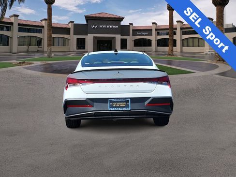 Certified 2025 Hyundai Elantra Sport FWD image 7