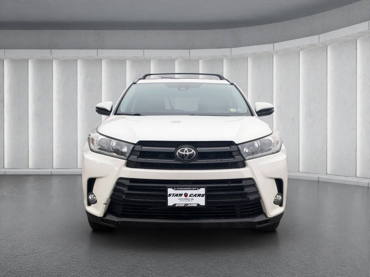 Used 2018 Toyota Highlander SE AWD/4WD image 6