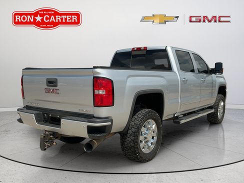 Used 2018 GMC Sierra 2500 Denali w/ Duramax Plus Package AWD/4WD image 6