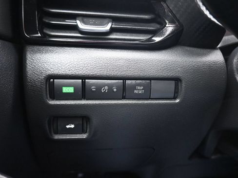 Used 2023 Nissan Sentra SV FWD image 24