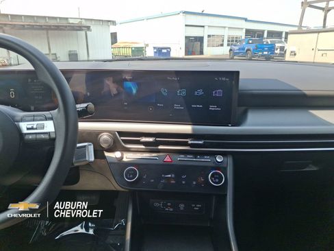 Used 2024 Hyundai Sonata SEL FWD image 11