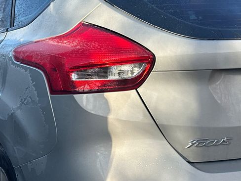 Used 2015 Ford Focus SE image 8