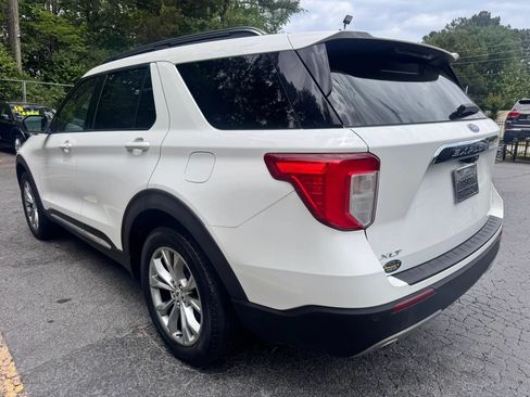 Used 2021 Ford Explorer XLT w/ Equipment Group 202A AWD/4WD image 5