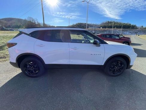 New 2026 Chevrolet Blazer LT w/ Convenience Package AWD/4WD image 8