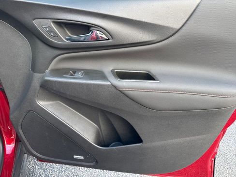 Used 2022 Chevrolet Equinox RS w/ RS Leather Package image 33