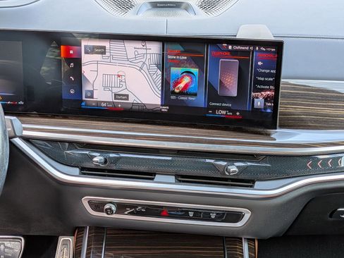 Used 2023 BMW X7 xDrive40i w/ Executive Package image 30