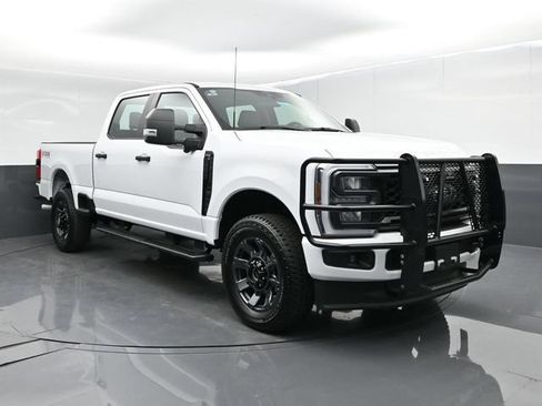 Used 2024 Ford F250 XL w/ STX Appearance Package AWD/4WD image 1