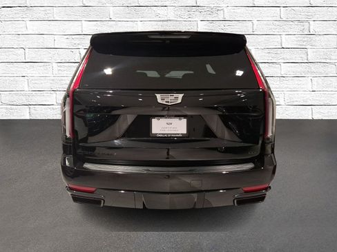 Used 2023 Cadillac Escalade Sport Platinum AWD/4WD image 4