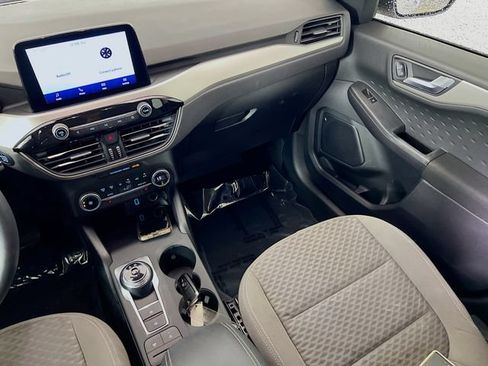 Used 2020 Ford Escape SE FWD image 24