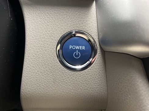 Used 2019 Toyota Highlander Limited Platinum AWD/4WD image 27