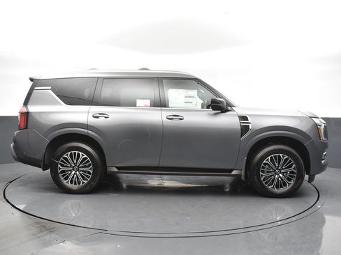 New 2026 Nissan Armada SL image 4