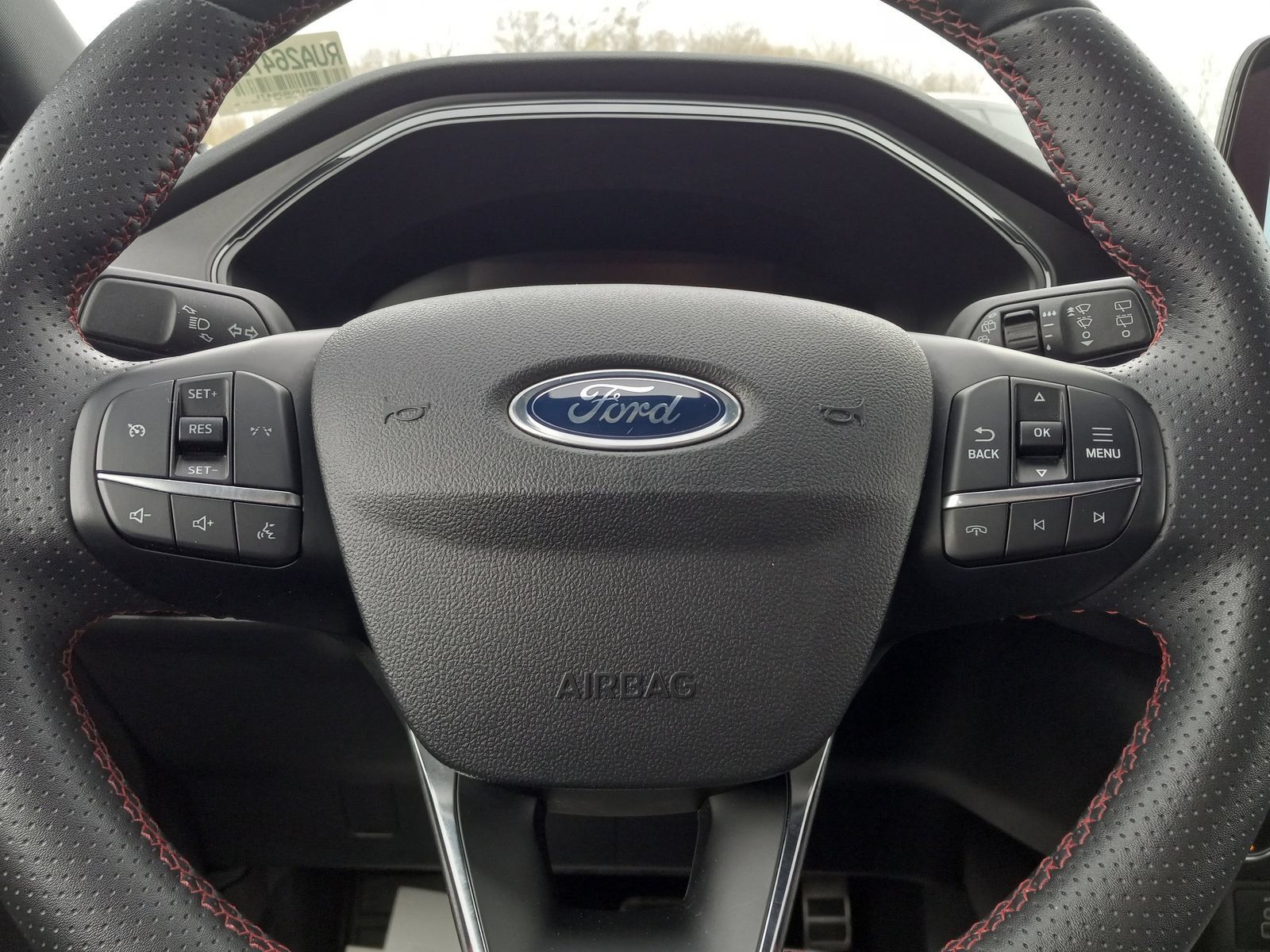 Used 2024 Ford Escape ST-Line w/ Cold Weather Package FWD image 20