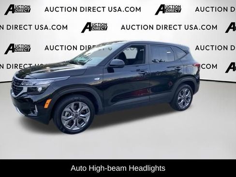Used 2024 Kia Seltos LX AWD/4WD image 3