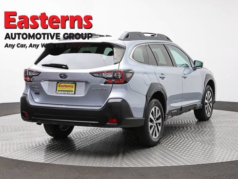Used 2023 Subaru Outback Premium AWD/4WD image 5
