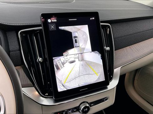 New 2026 Volvo XC90 T8 Ultra w/ Protection Package Premier AWD/4WD image 21
