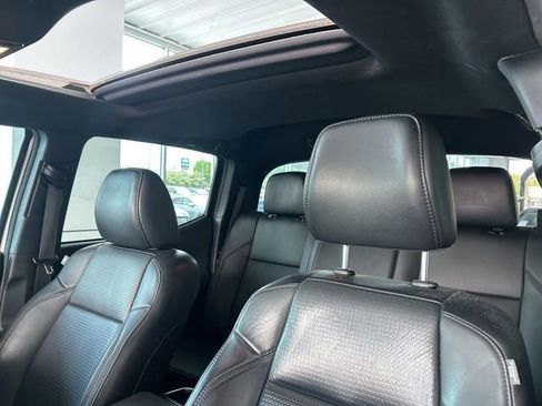 Used 2018 Toyota Tacoma TRD Sport w/ TRD Premium Sport Package RWD image 5