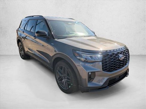 New 2026 Ford Explorer ST-Line w/ ST-Line Street Pack RWD image 6
