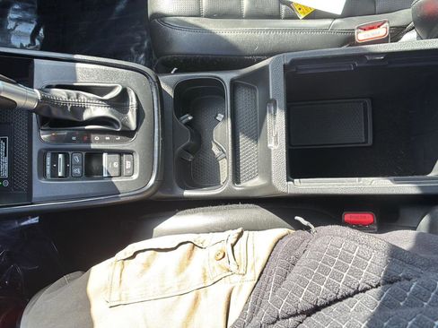 Used 2024 Honda CR-V EX-L image 32