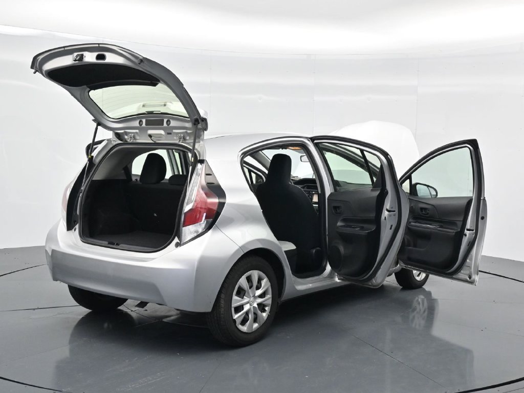 Used 2016 Toyota Prius C One FWD image 39
