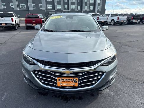 Used 2025 Chevrolet Malibu LT FWD image 8