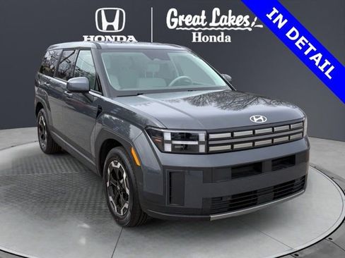 Used 2025 Hyundai Santa Fe SE image 1