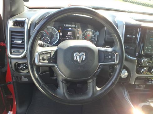 Used 2024 RAM 1500 Laramie AWD/4WD image 7